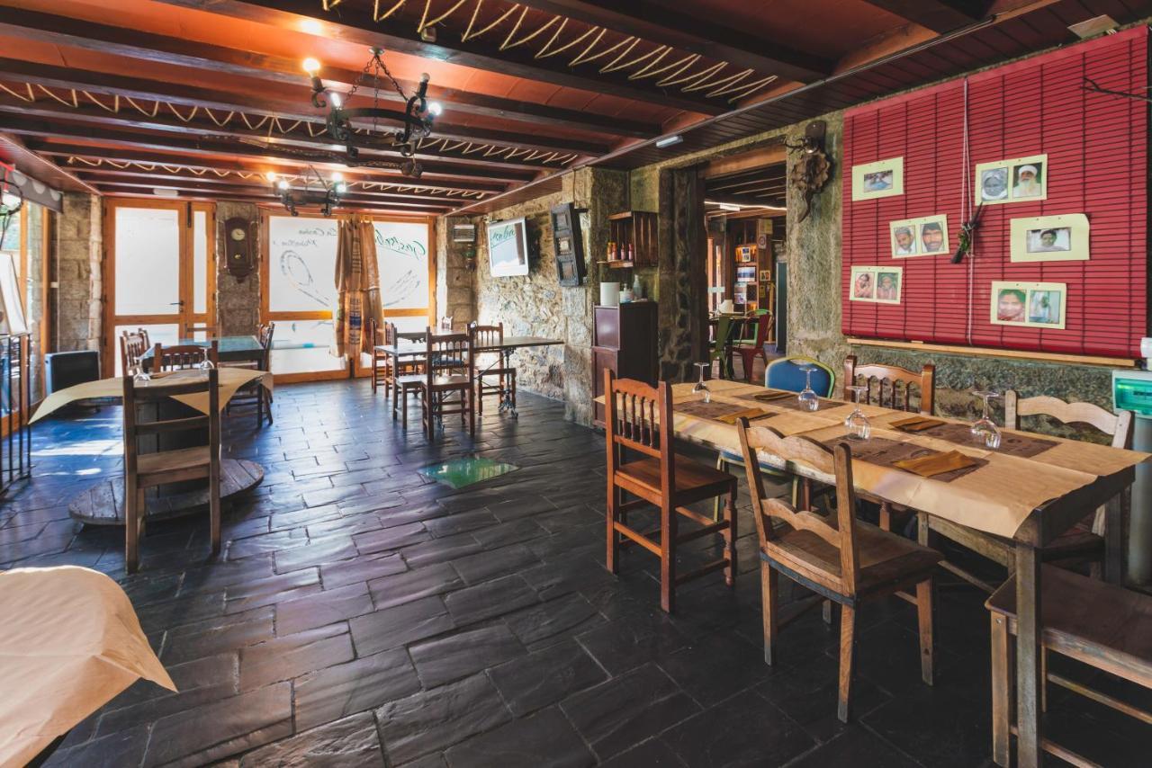 Hostal "Los Chanos El Ruso" Galende Exteriér fotografie