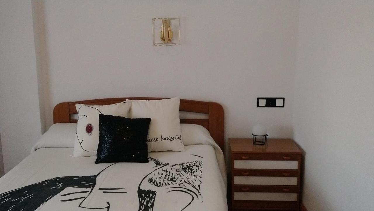 Hostal "Los Chanos El Ruso" Galende Exteriér fotografie
